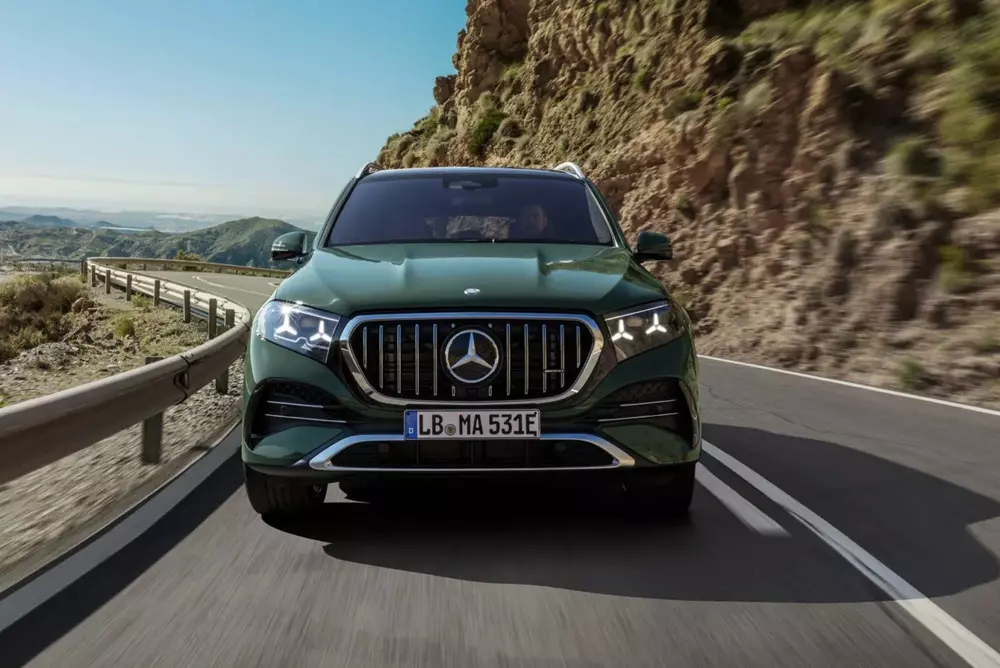 Mercedes-Benz GLE 53 Hybrid 2026