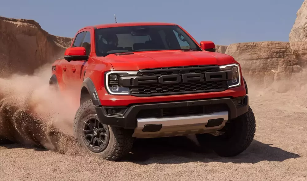 Ford Ranger Raptor máy xăng V6 cũng được trang bị hệ thống treo khác biệt so với bản thường