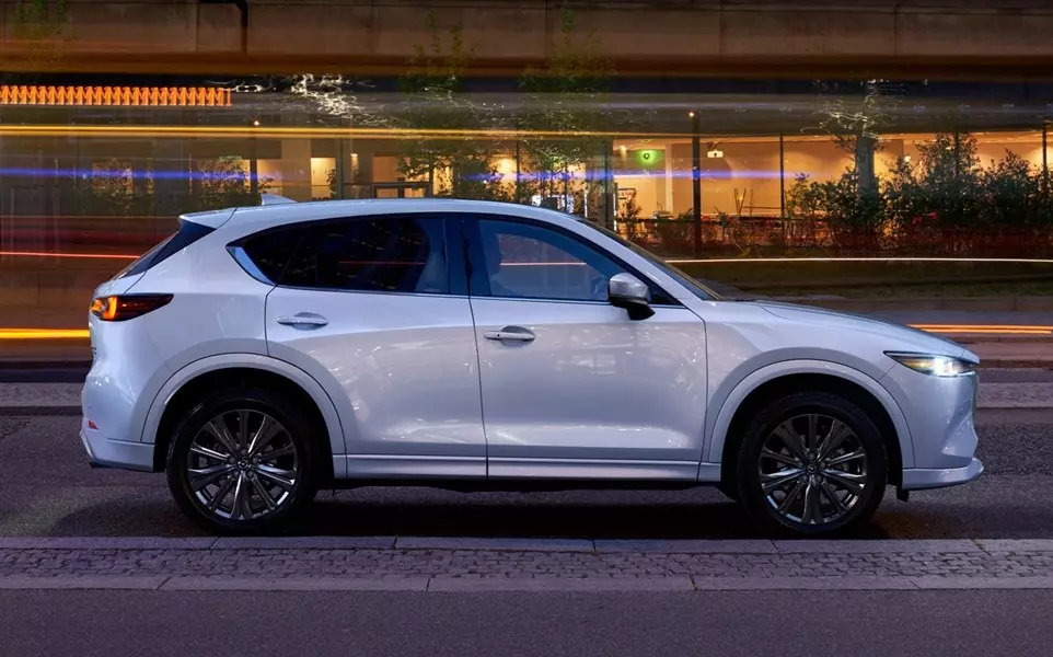 Mazda CX-5 nhận ưu đãi 43 triệu đồng sau khi bán hơn 1.500 xe trong tháng 3/2026