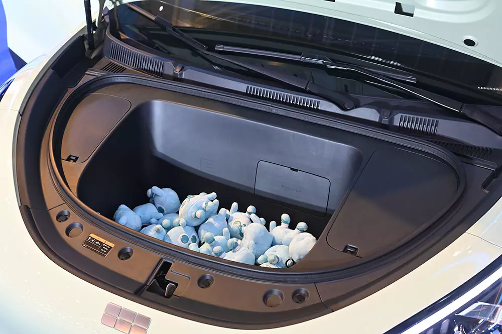 Geely EX2: Mẫu xe điện “dễ thương - dễ dùng” cho quý cô đô thị