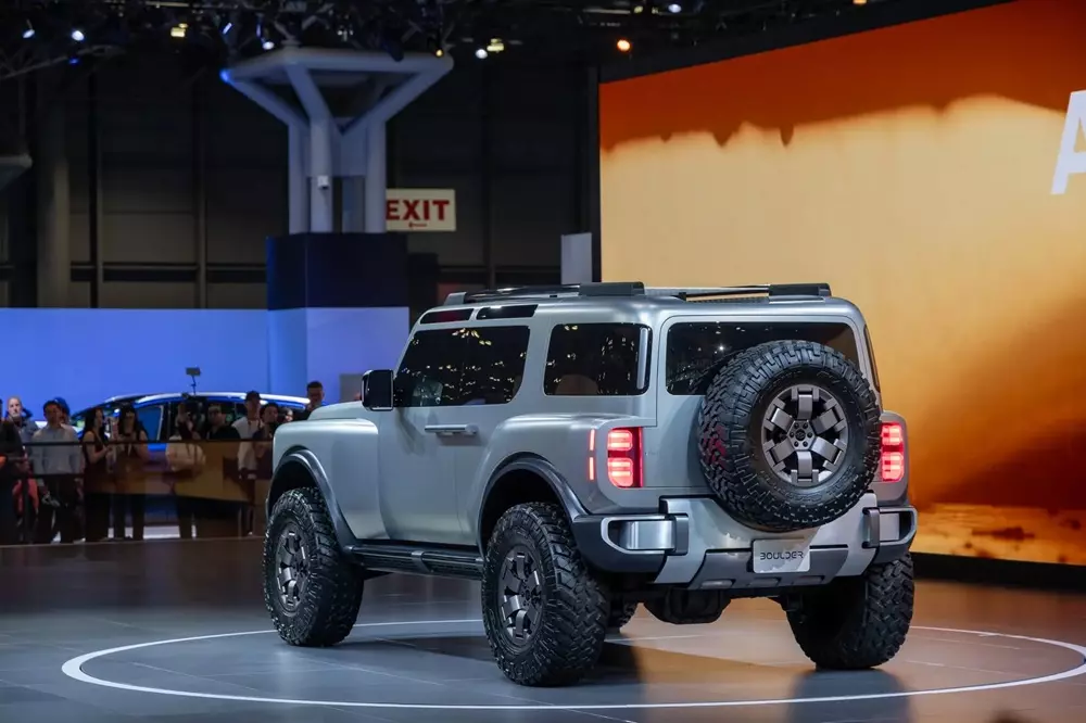 Boulder là xe dùng khung gầm rời đầu tiên của Hyundai