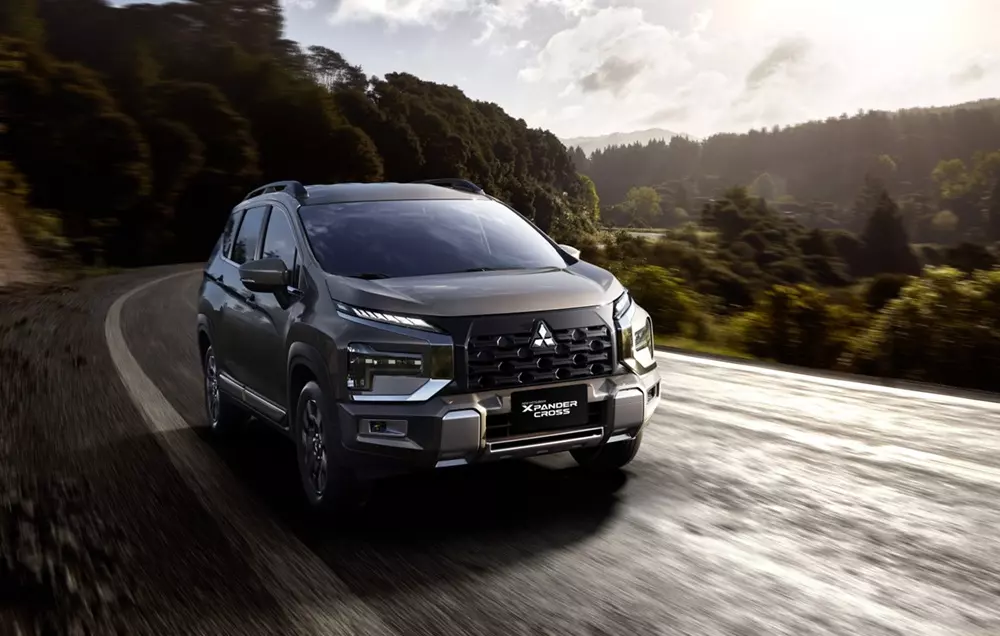 Mitsubishi Xpander Cross 2026 mang dáng vẻ cá tính và hiện đại hơn.