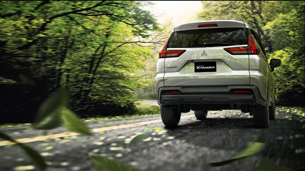 Mitsubishi Xpander 2026 có thêm cản trước/sau mới