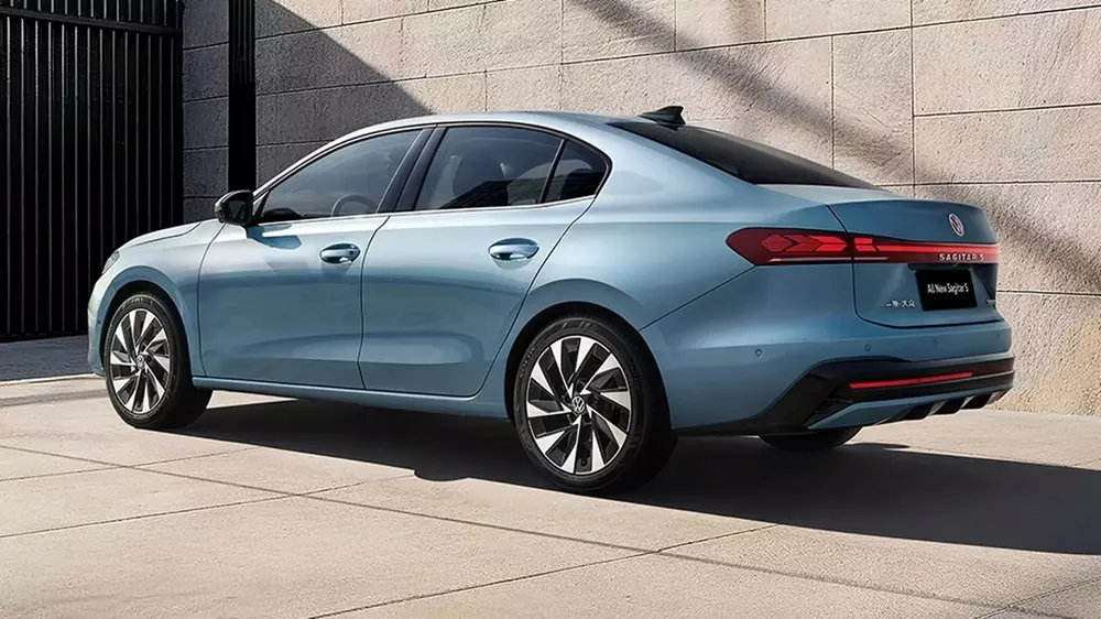 Volkswagen Sagitar S nhìn từ phía sau Volkswagen Sagitar S nhìn từ phía sau