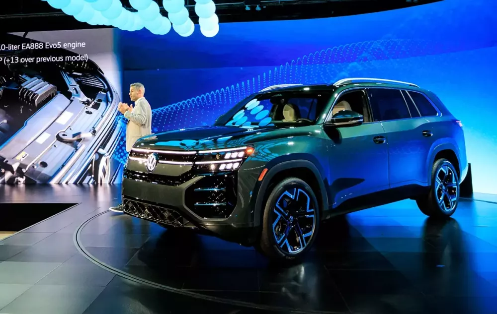 Ngắm hình ảnh bằng xương, bằng thịt của SUV gia đình Volkswagen Teramont 2026 Ngắm hình ảnh bằng xương, bằng thịt của SUV gia đình Volkswagen Teramont 2026