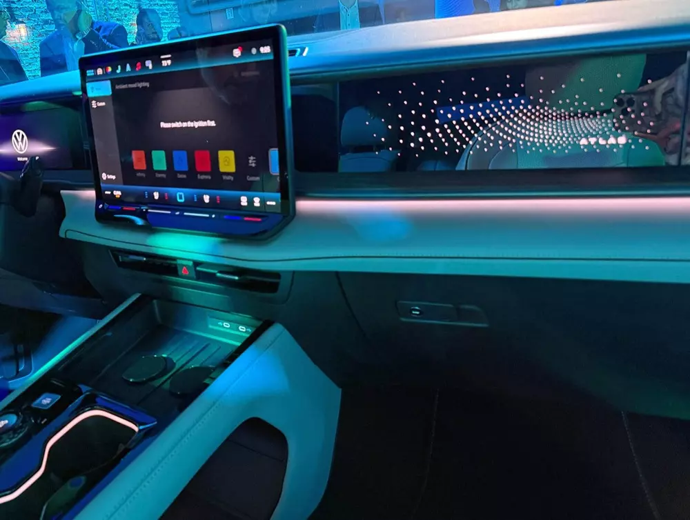 Volkswagen Teramont 2026 sở hữu hệ thống đèn viên đa sắc Volkswagen Teramont 2026 sở hữu hệ thống đèn viên đa sắc