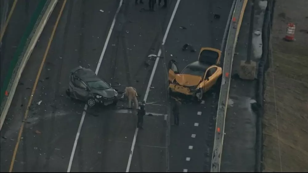 Hiện trường vụ tai nạn liên hoàn tại bang Pennsylvania