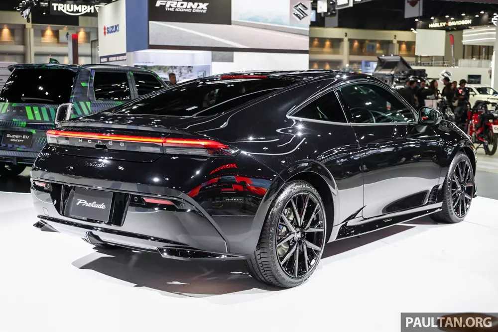 Honda Prelude là xe coupe 2+2 Honda Prelude là xe coupe 2+2