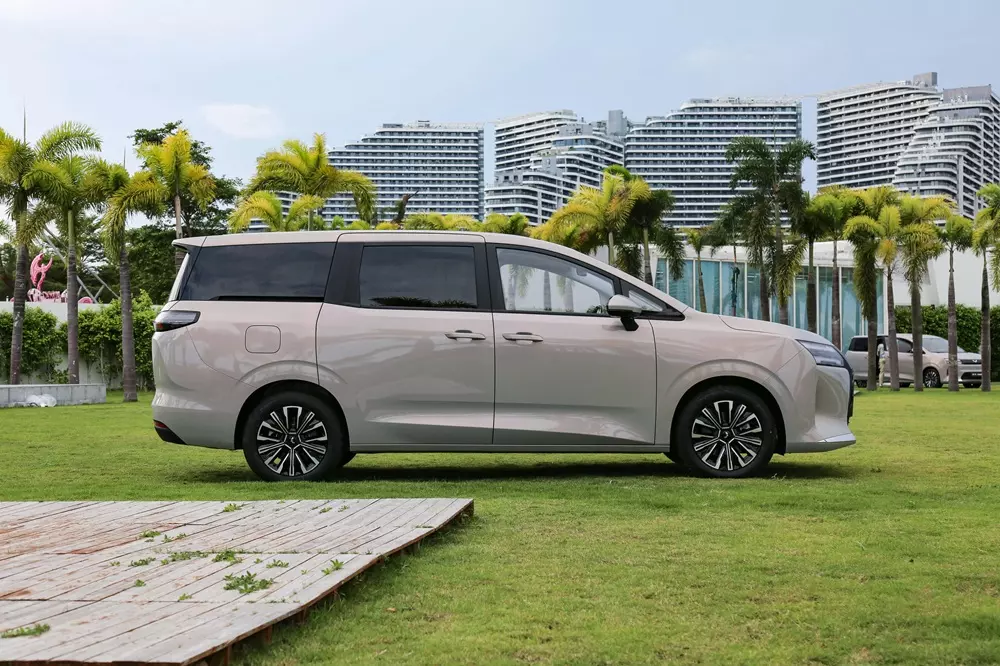 Wuling Nexus nằm trong phân khúc MPV cỡ trung
