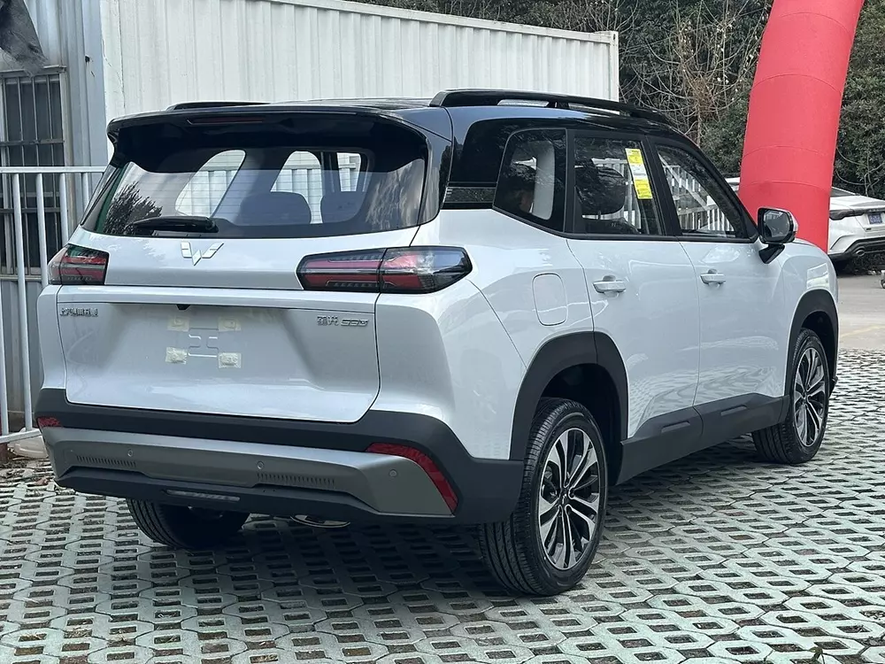 Wuling Xingguang 560 bản PHEV có thể chạy 125 km mà không tốn xăng Wuling Xingguang 560 bản PHEV có thể chạy 125 km mà không tốn xăng