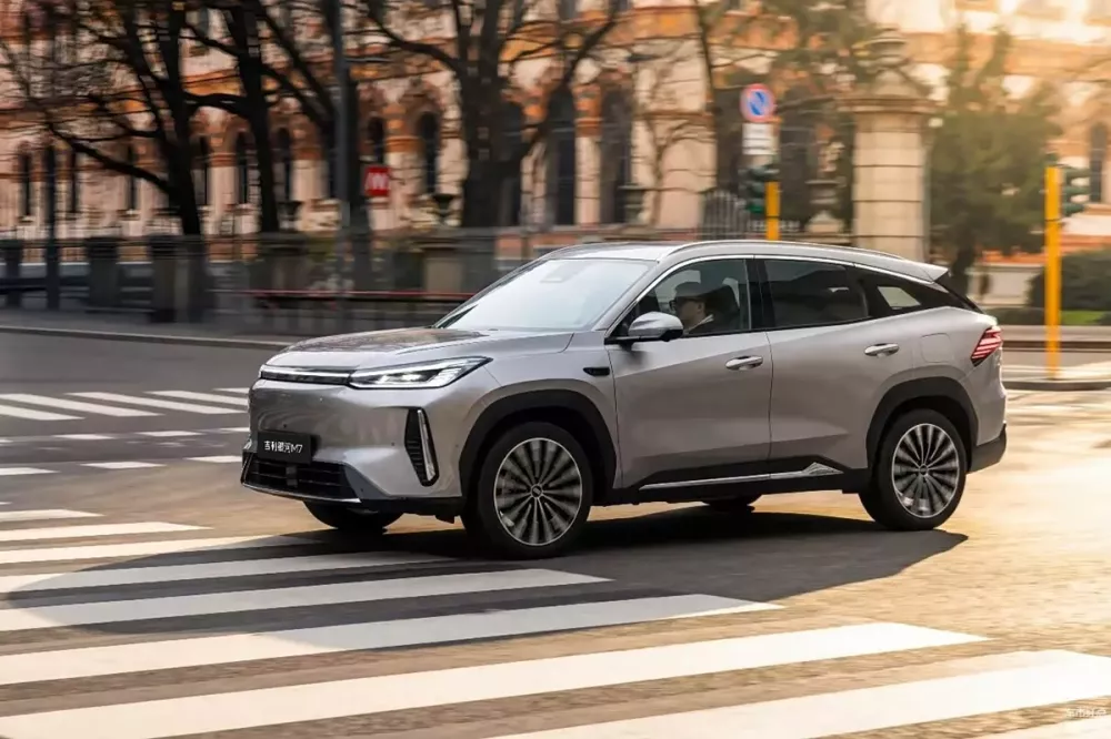 Geely Galaxy M7 sở hữu thiết kế khí động lực học