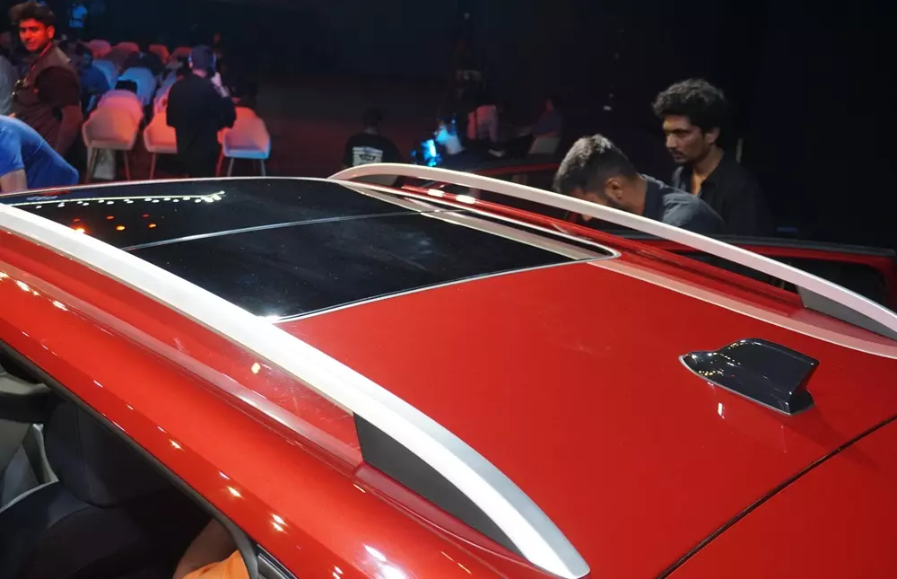 Volkswagen Taigun 2026 sở hữu cửa sổ trời toàn cảnh Volkswagen Taigun 2026 sở hữu cửa sổ trời toàn cảnh