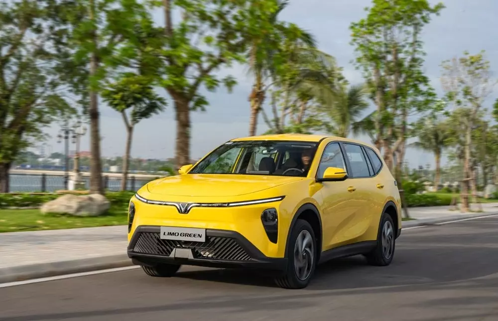 VinFast Limo Green VinFast Limo Green