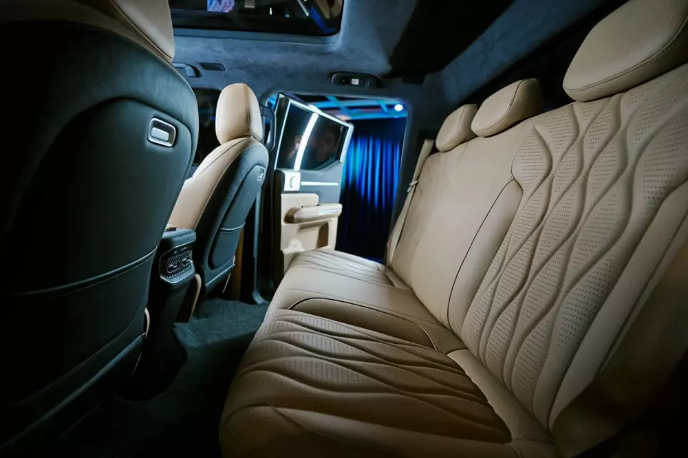 Hàng ghế sau khá rộng rãi của Chery KP31 