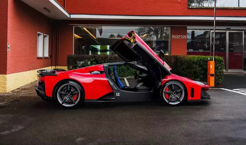 Ferrari F80 dài 4.840 mm Ferrari F80 dài 4.840 mm