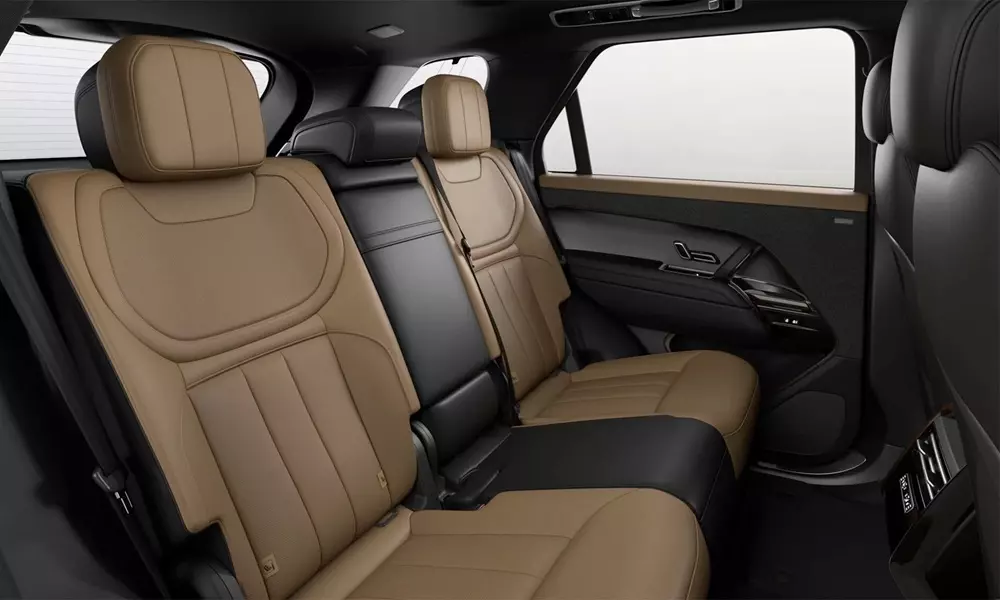 Range Rover Sport 2026 sở hữu hàng ghế sau rộng rãi Range Rover Sport 2026 sở hữu hàng ghế sau rộng rãi