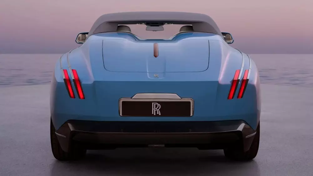 Rolls-Royce Nightingale nhìn từ phía sau