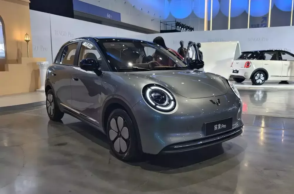 Wuling Bingo Pro dài và rộng hơn bản thường.