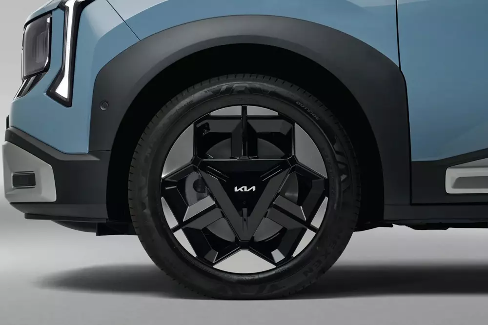 Kia Seltos 2026 lần đầu tiên có hệ dẫn động 4 bánh toàn thời gian eAWD