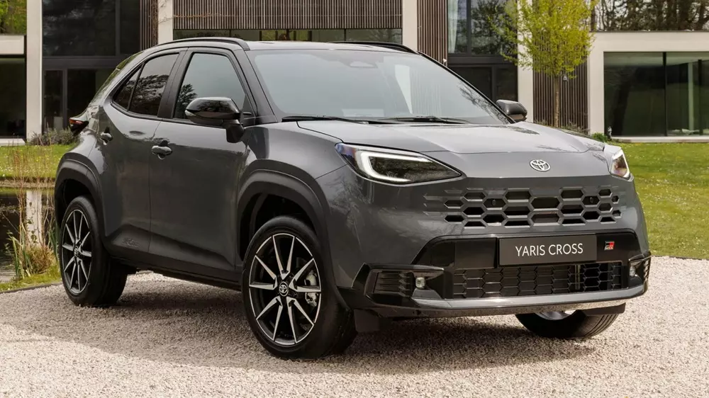Toyota Yaris Cross 2026 bản GR Sport 