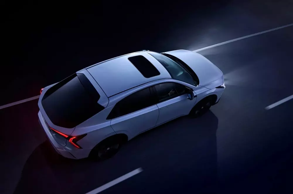 Honda Insight được trang bị cụm đèn trước/sau đồng bộ