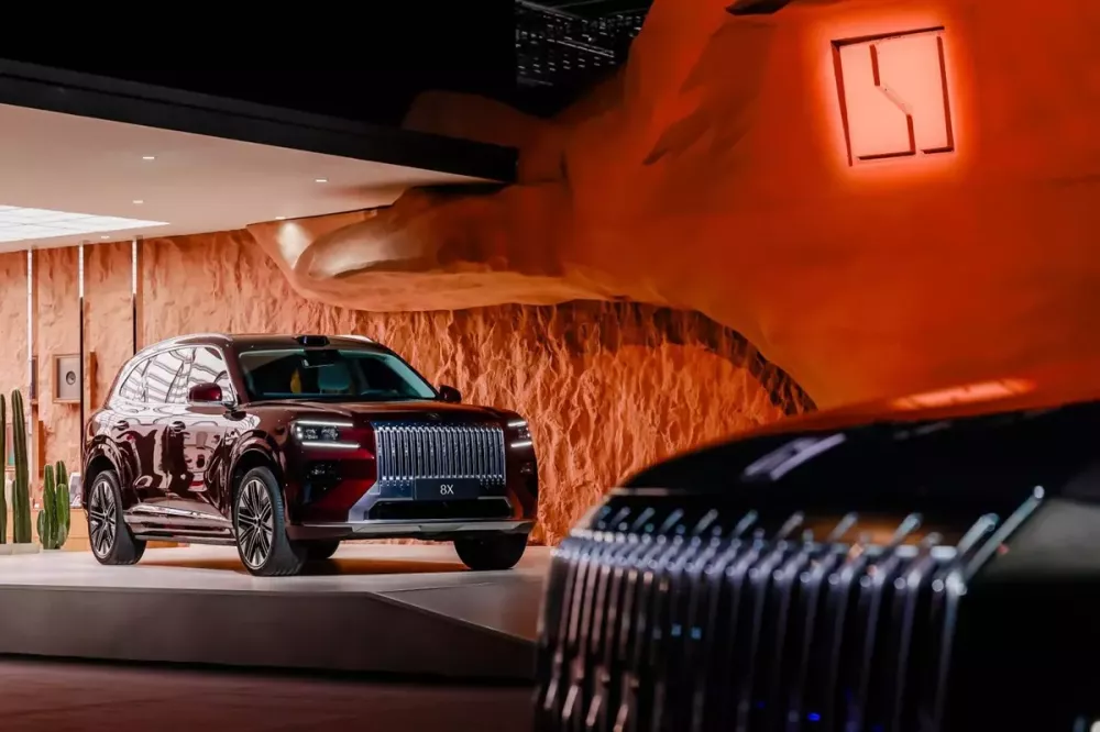 SUV cỡ lớn Zeekr 8X chính thức được bày bán tại Trung Quốc