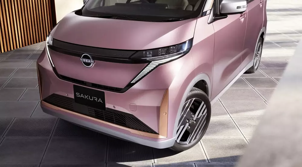 Nissan Sakura 2026 sở hữu mặt ca-lăng mới