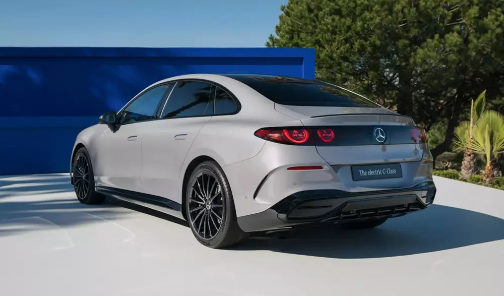 Mercedes-Benz C-Class Electric sở hữu thiết kế ngoại thất mượt mà