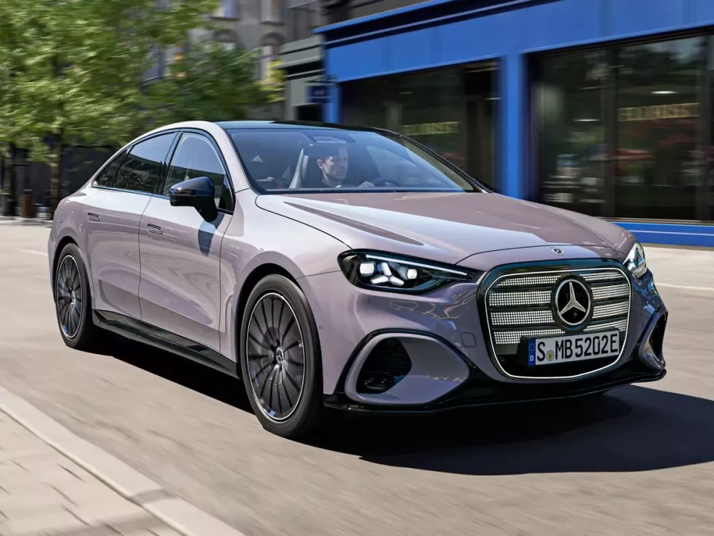 Mercedes-Benz C-Class thuần điện ra mắt, hứa hẹn trở thành “cơn ác mộng” mới của BMW i3