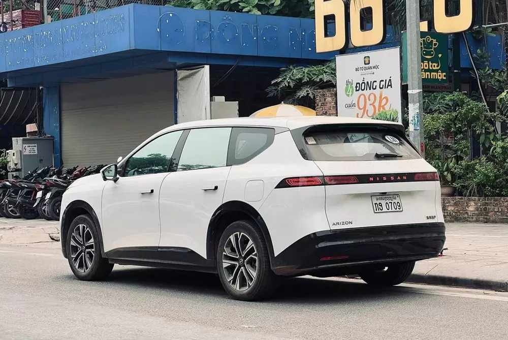 Hai chiếc xe này mang tên Nissan Arizon thay vì NX8