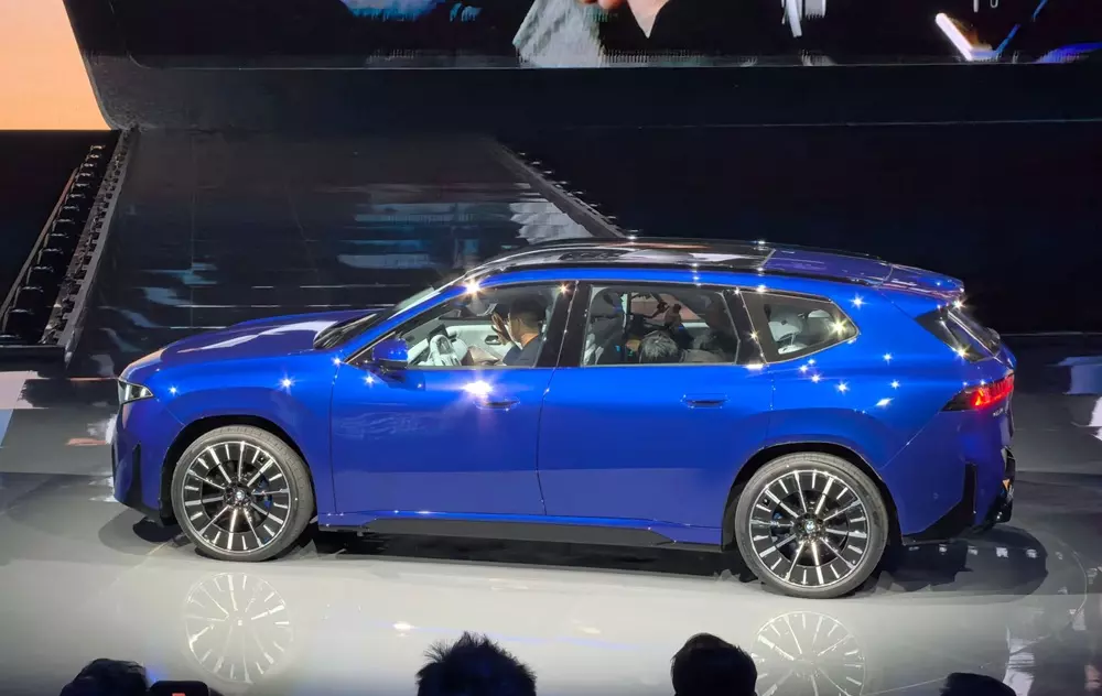 BMW iX3L sở hữu chiều dài cơ sở tương đương X5