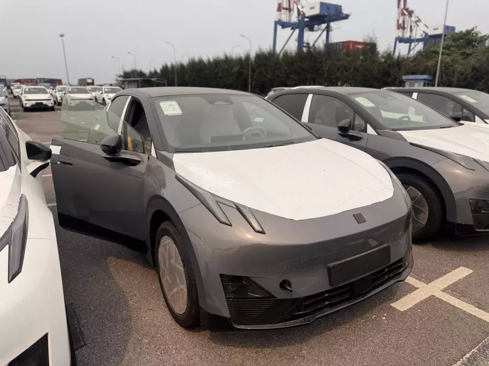 02 là mẫu ô tô điện đầu tiên của thương hiệu Lynk & Co ở Việt Nam