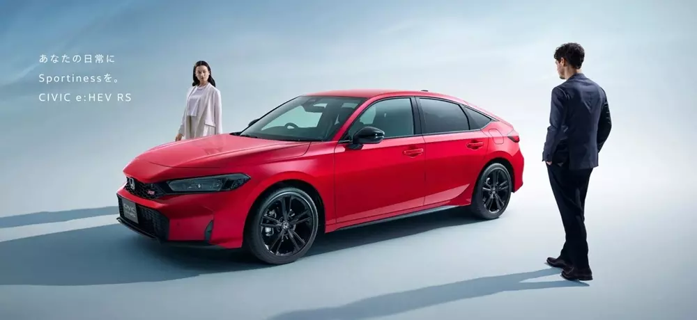 Honda Civic e:HEV RS 2026 được trang bị khung gầm thể thao