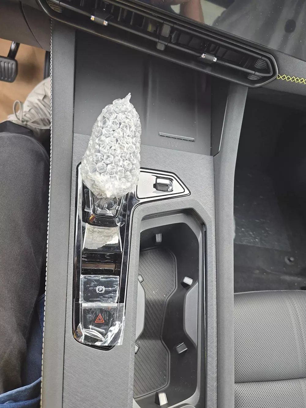 Lynk & Co 03 dùng hộp số tự động ly hợp kép ướt 7 cấp