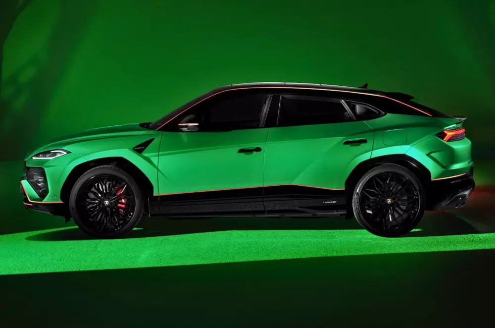 Lamborghini Urus SE Tettonero Capsule dùng mâm 21-23 inch