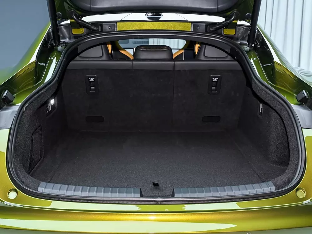 Khoang hành lý của Shangjie Z7