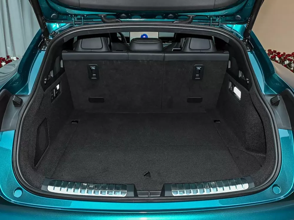 Khoang hành lý của Shangjie Z7T