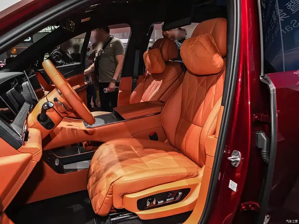 BYD Datang EV được trang bị ghế trước không trọng lực