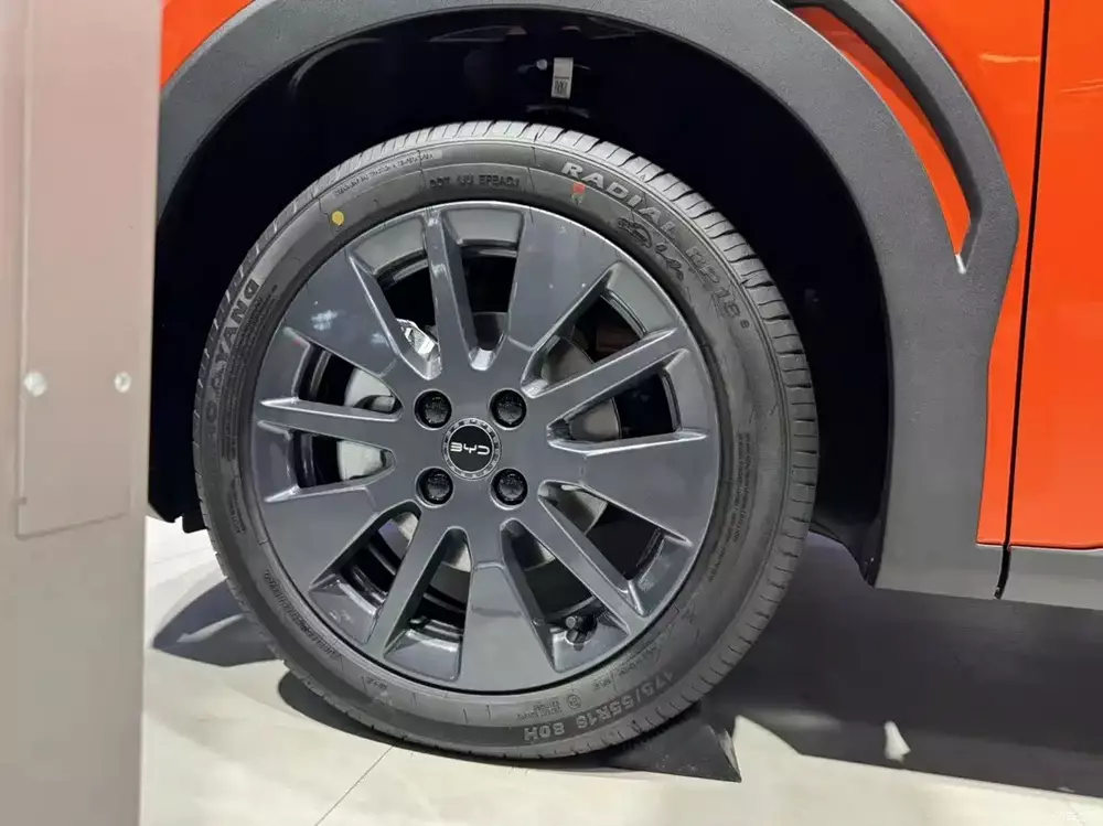 Bộ mâm 16 inch của BYD Seagull 2026 cũng được làm mới