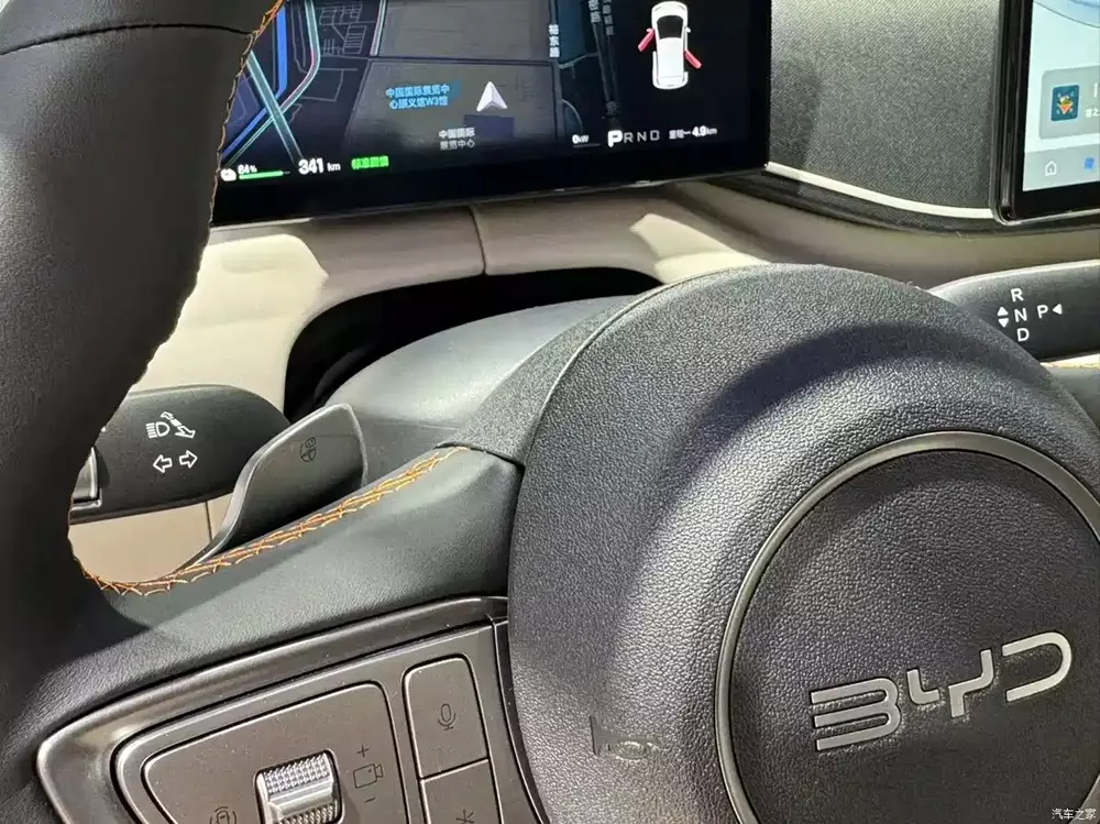 Các phiên bản ADAS của BYD Seagull 2026 có thêm lẫy điều khiển sau vô lăng