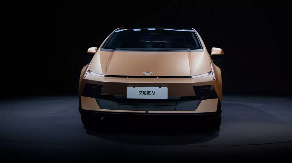 Hyundai Ioniq V được trang bị cụm đèn trước 2 tầng