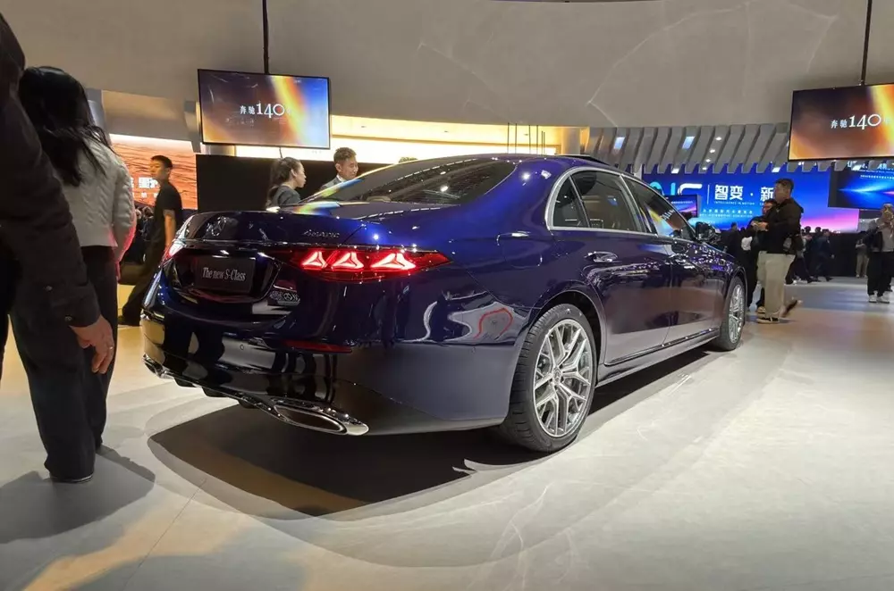 Mercedes-Benz S-Class 2026 tại Trung Quốc có nhiều tùy chọn động cơ
