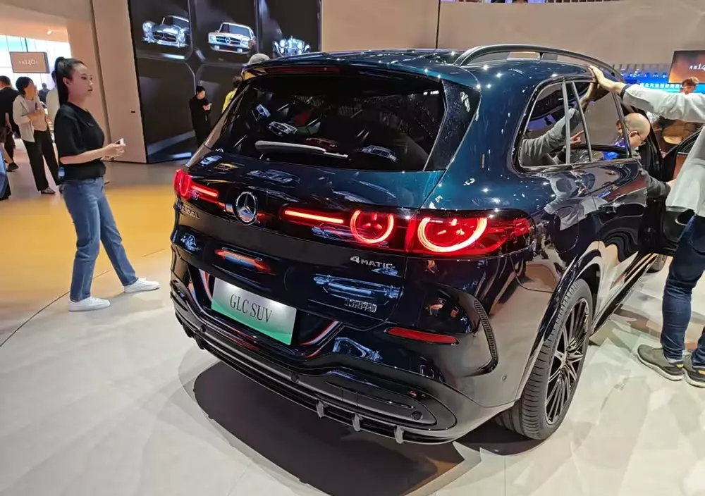 Thiết kế phía sau của Mercedes-Benz GLC L EV. Thiết kế phía sau của Mercedes-Benz GLC L EV.