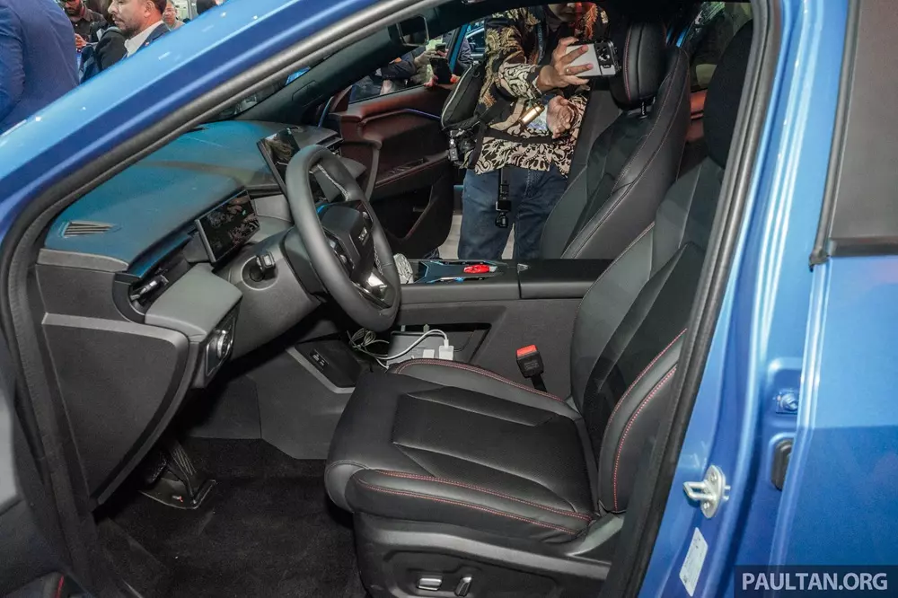 Hàng ghế trước của Omoda O4