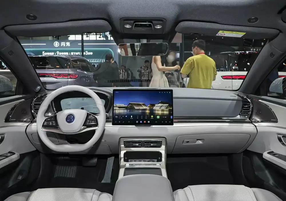 Khoang lái của BYD Han EV Flash Charge Edition