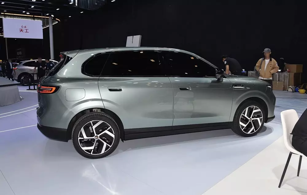 Hongqi Global SUV dự kiến nằm trong phân khúc SUV cỡ C