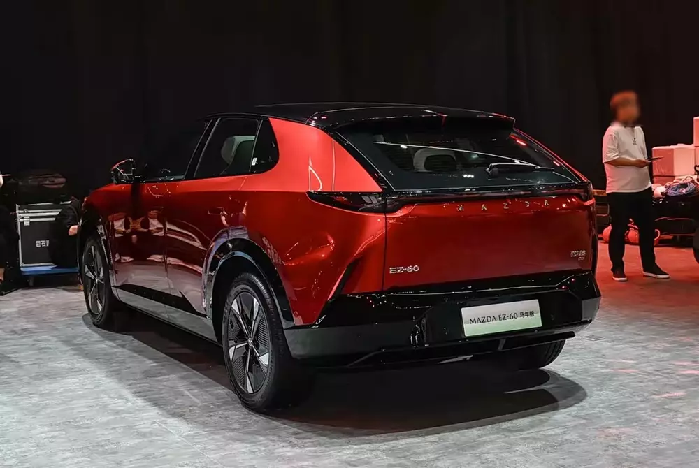 Mazda CX-6e Year of the Horse ra đời nhằm kỷ niệm năm Bính Ngọ 2026