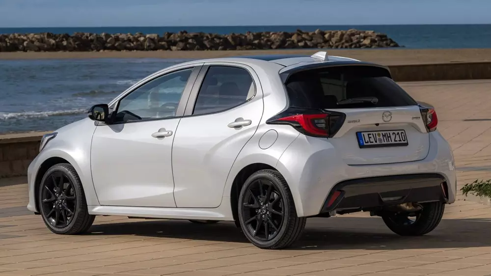 Mazda2 2026 chỉ có thêm mau sơn mới