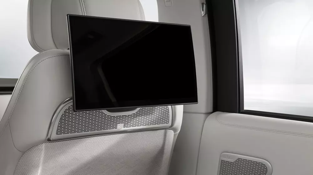 Màn hình giải trí dành cho hành khách phía sau của Range Rover SV Ultra 