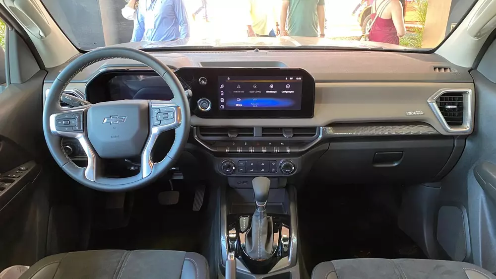 Khoang lái của Chevrolet Trailblazer Midnight